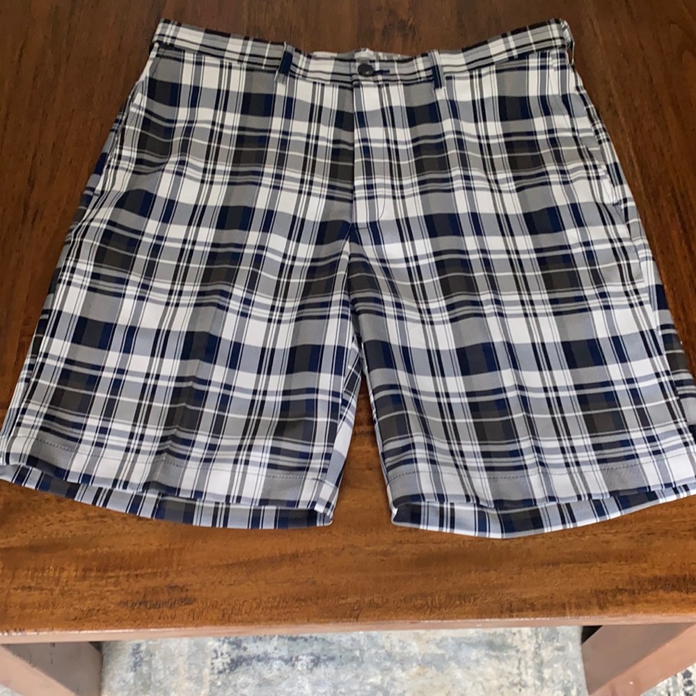 Men’s Plaid Golf Shorts